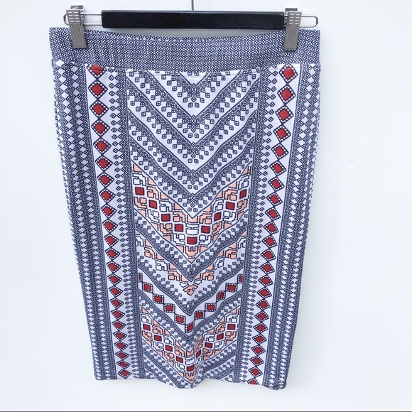 Tigerlily Dresses & Skirts - Tigerlily M 12 Aztec Print Stretchy Bodycon Skirt Pull On Knee Length